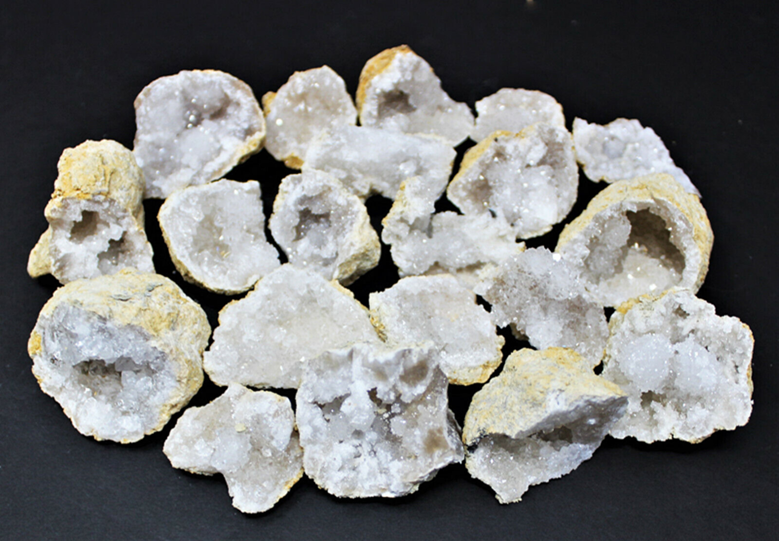 صندوق هدايا كريستال مغربي كبير - مراجعة Geode Crystal Break وسعره
